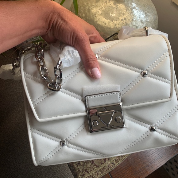 Authentic Michael KORS smooth leather studs Flap shoulder/Crossbody - Picture 6 of 15